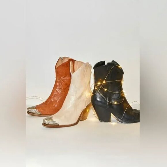 Free People Brayden Western Boot Ivory Bone Leather Pewter Etched Tip Zip 38.5 - Picture 10 of 11